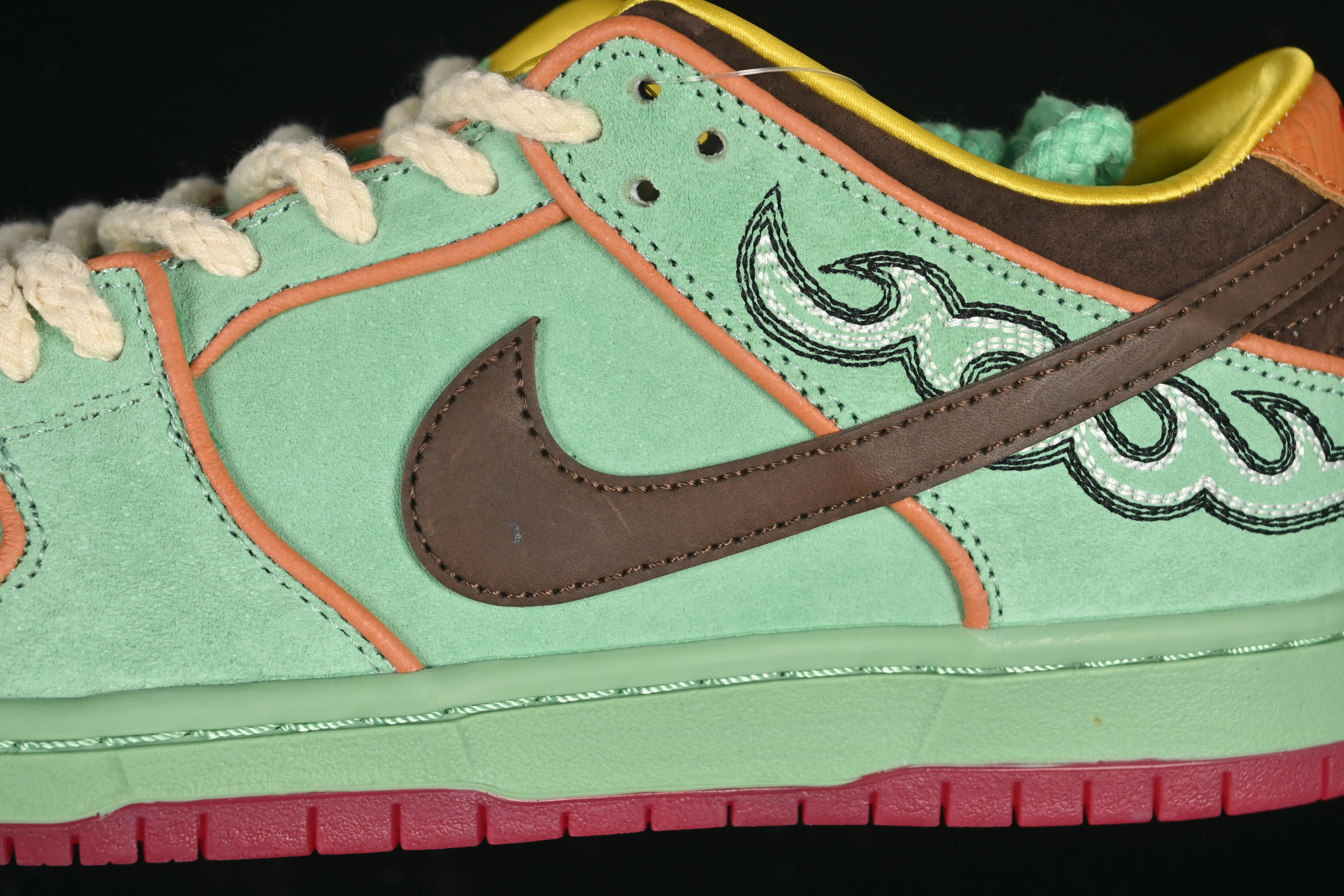 All Categories Nk SB Dunk Series Nk SB Dunk Low Low-top sneakers Pure original Nike SB Dunk Low "Tourmaline" Black Moon Low-top casual skateboard shoes HF3058-300